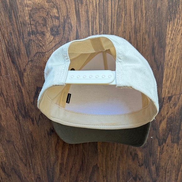 Chocbox Hat - Picture 3 of 4